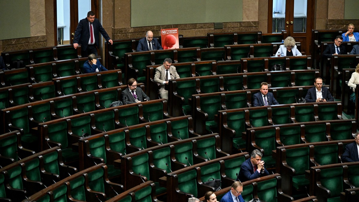 Marne wyniki Sejmu. Statystyki pracy parlamentu nie pozostawiają wątpliwości