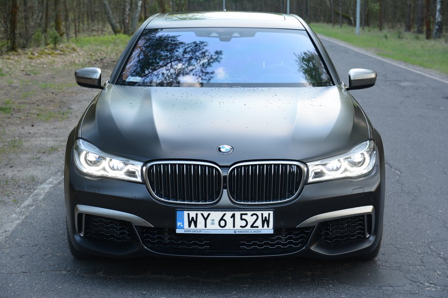 BMW M760Li xDrive