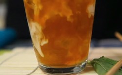 Znakomicie orzeźwia: mrożona, tajska herbata. PRZEPIS