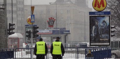 Tragedia w metrze. Pasażer zmarł, bo nie działał defibrylator?