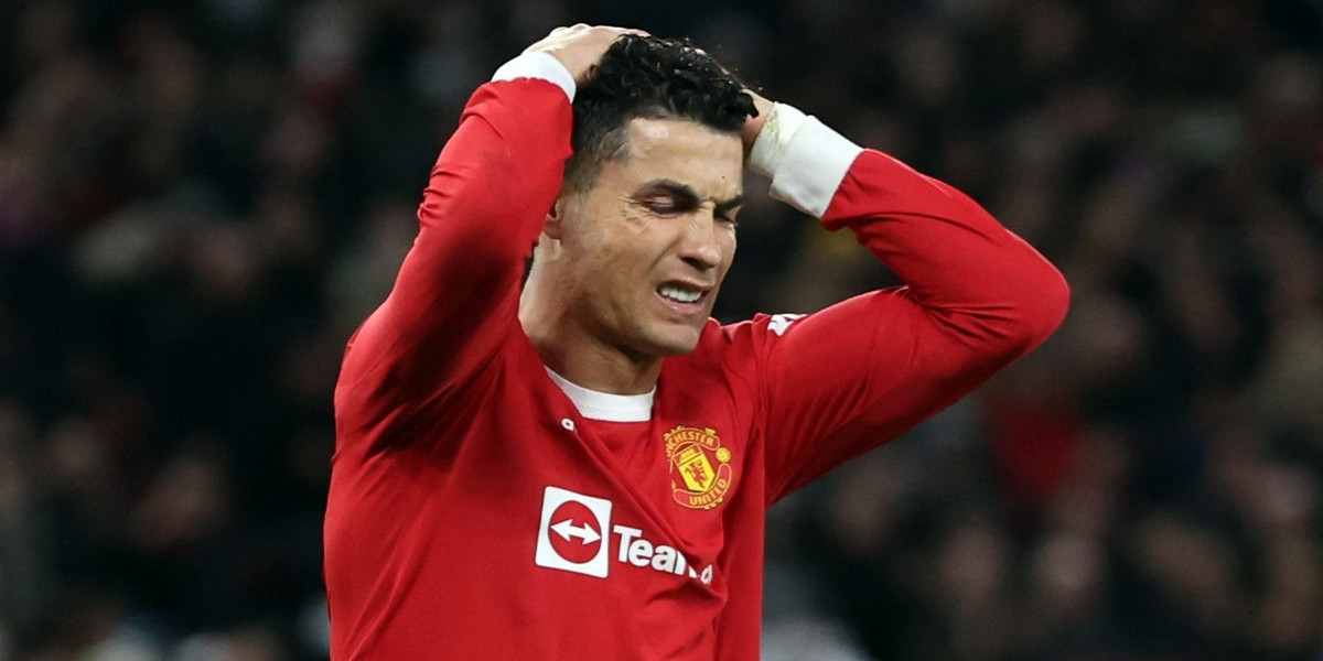 Cristiano Ronaldo poinformował w poniedziałek o śmierci swojego synka. 