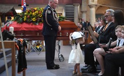 Strażak osierocił roczną córkę. Zginął gasząc pożary w Australii