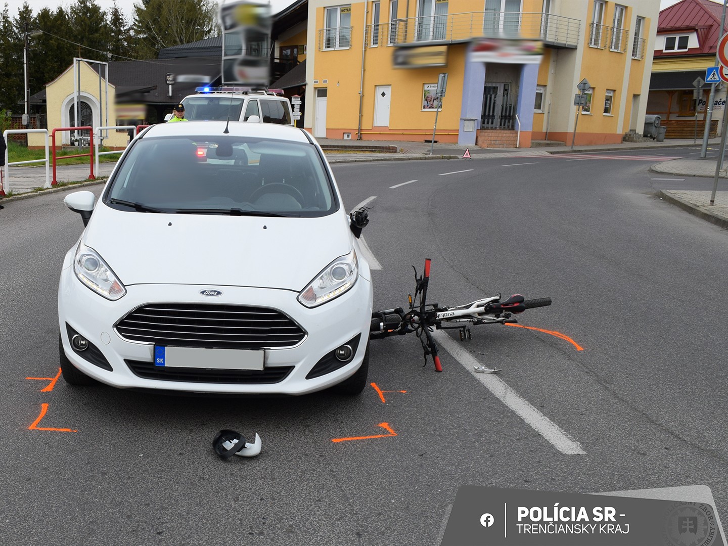 Cyklista pod vplyvom alkoholu spôsobil v Bánovciach nad Bebravou nehodu.