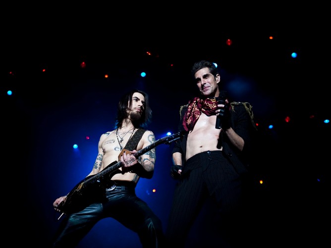 Perry Farrell i Jane's Addiction na portugalskim Optimus Alive