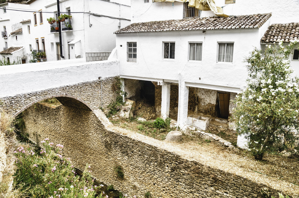 Setenil de las Bodegas - niezwykłe miasto południowej Hiszpanii