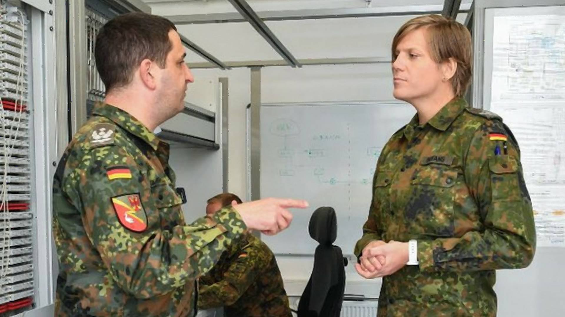 Transsexuelle Kommandeurin Bei Der Bundeswehr Noizz 