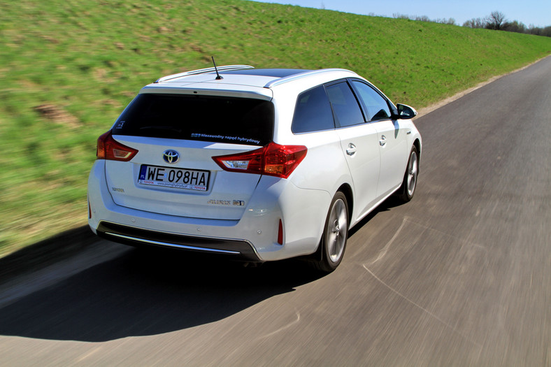 Toyota Auris Hybrid