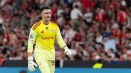 liga mistrzów. polaki bramkarz z czystym kontem. jego drużyna "czarnym