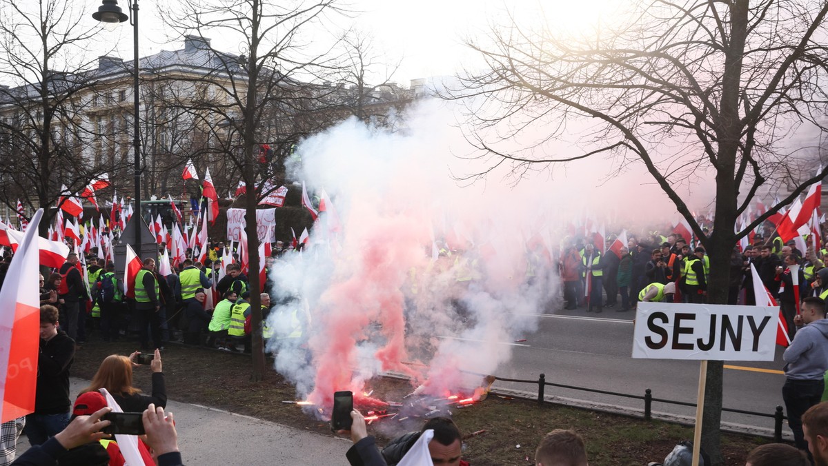 Niemieckie media o problemach rządu Donalda Tuska. "Zmasowane żądania" 