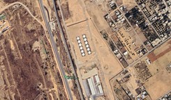 'Tak wygląda pół miliona litrów oleju napędowego'. Armia Izraela pokazuje 'skrytkę' na pustyni