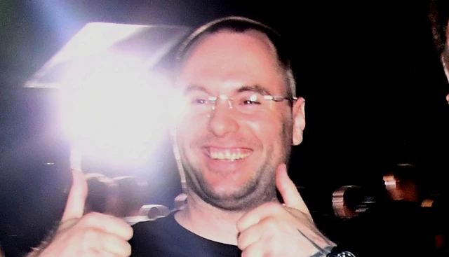 DOSIJE ZVEZDANA SLAVNIĆA JE POZAMAŠAN Taman izašao iz zatvora zbog jednog dela, ponovo zatvoren zbog drugog