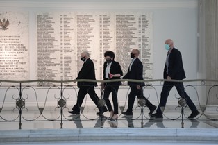 Na kogo dziś głosowaliby Polacy? Oto najnowszy sondaż poparcia dla partii