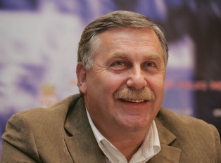 Dlaczego 2023 r. był nieudany dla polskich piłkarzy? Jerzy Engel zna odpowiedź