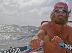 Dookoła świata dzięki własnym mięśniom