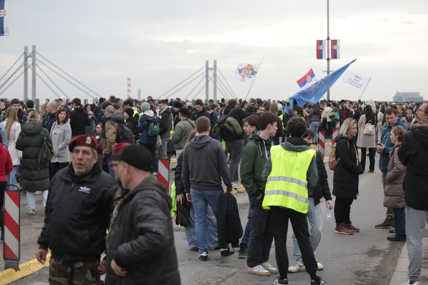 Blokada autoputa, Gazela