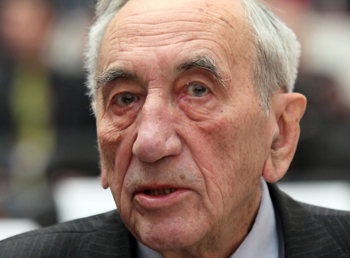 Tadeusz Mazowiecki, pierwszy premier III RP