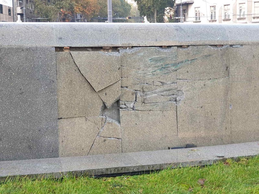 Oštećenja na fontani