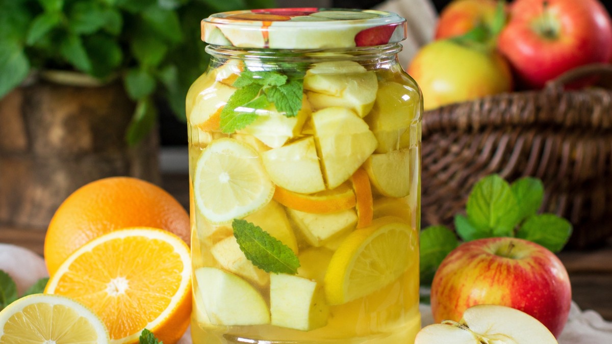 Mohito kompot od jabuka