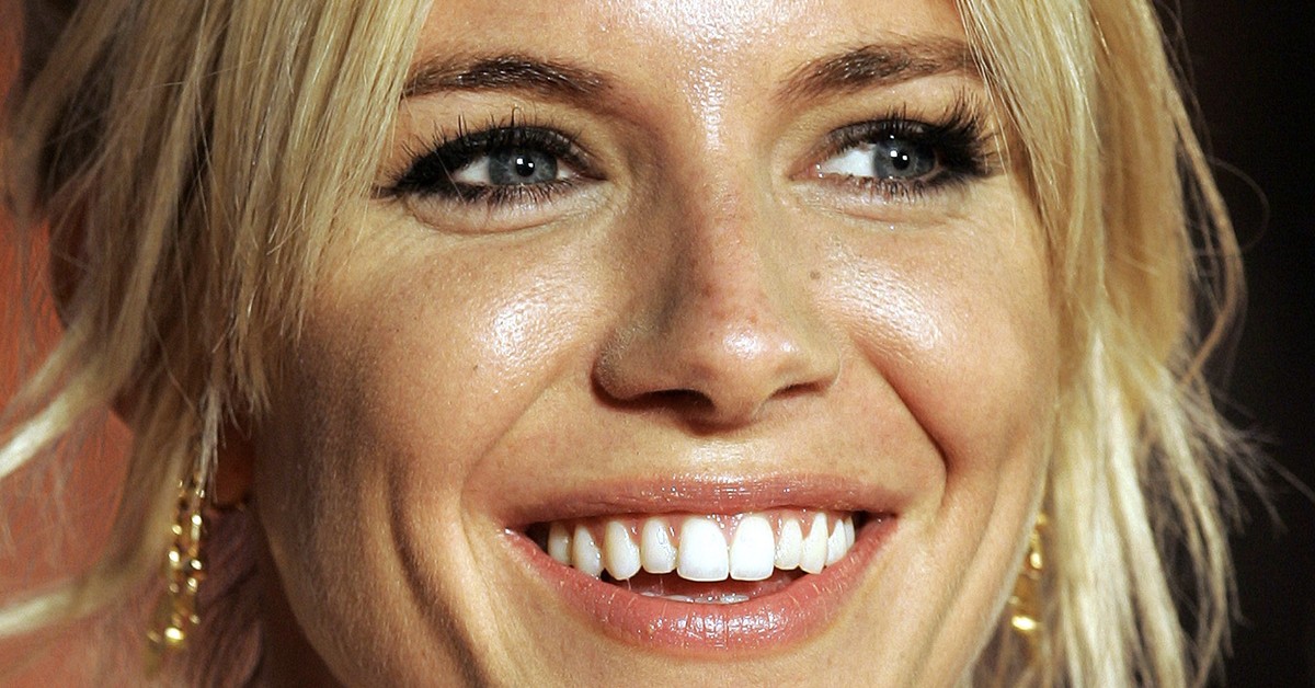 Чистим зубы!. Сиенна миллер sienna miller. Рецессия классификация миллера. Люксатор стоматологический и элеватор отличия. Сиенна миллер фото.