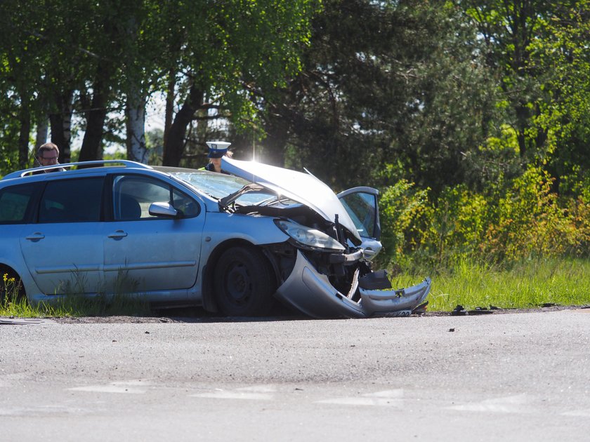 Wypadek pod Bełchatowem. Pięć osób rannych