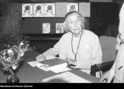 jej książka od lat jest szkolną lekturą. przetłumaczono ją nawet na turkmeński