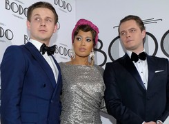 Królikowski, Kazadi i Schuchardt w serialu TVP 'Bodo'