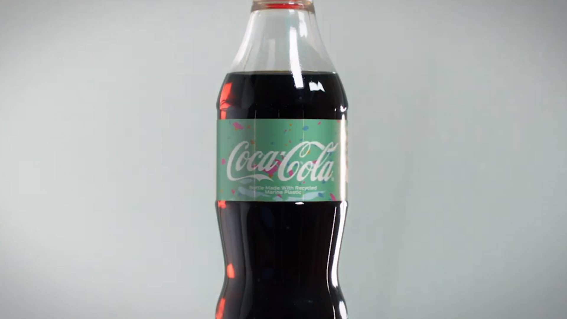 A Földközi-tenger műanyag szemetéből készít palackokat a Coca-Cola