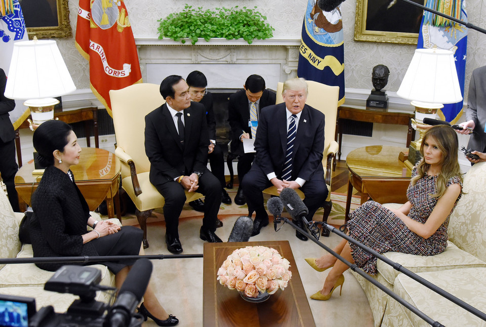 Melania Trump i Donald Trump na spotkaniu z premierem Tajlandii