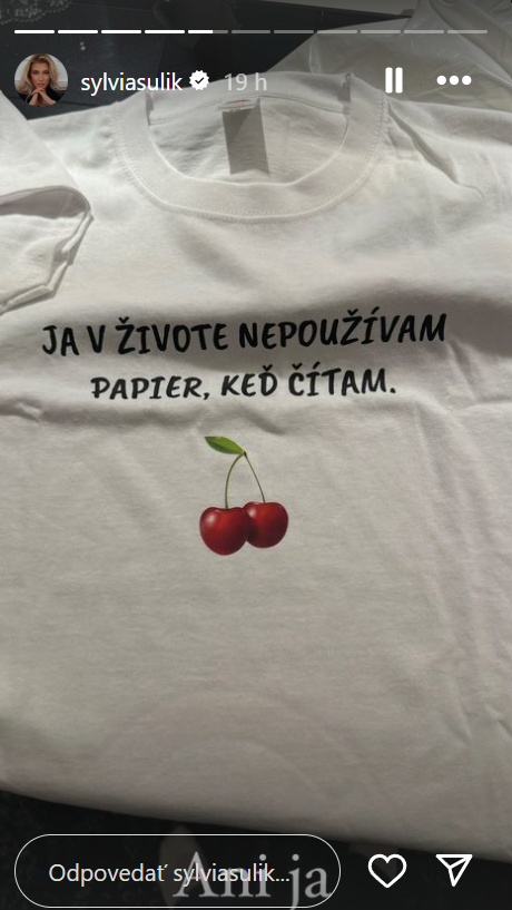 Danko a jeho Sylvia zvečnili politikove kauzy a výroky na tričkách.