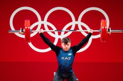 Ciężarowcy z Kazachstanu przyłapani na dopingu