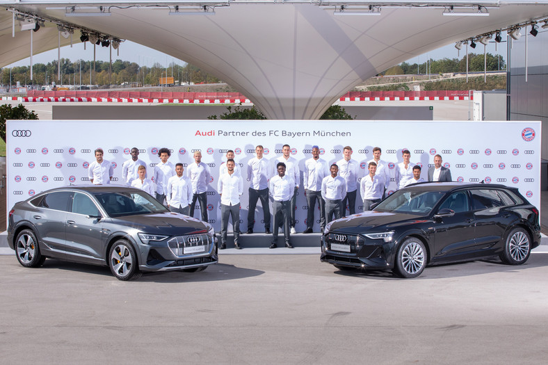 Elektryczne samochody Audi e-tron dla Bayernu Monachium