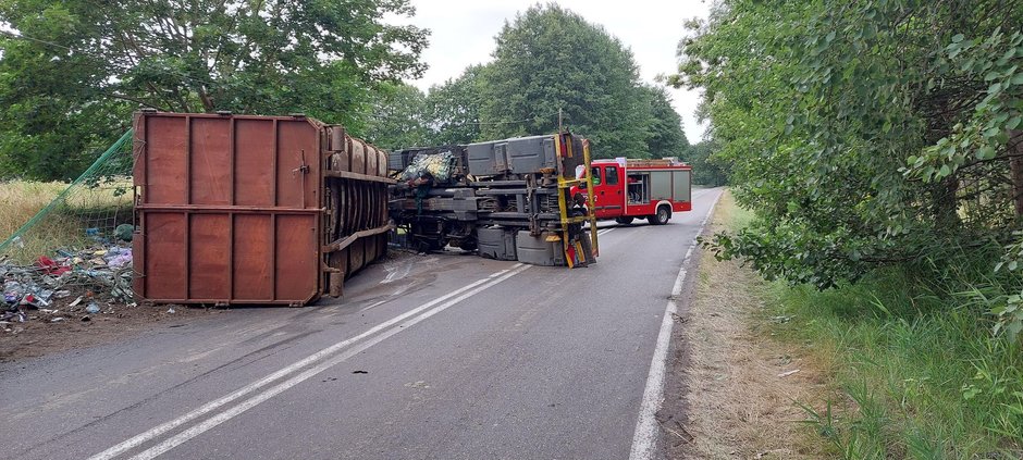 W Czaplinku wywrócił się samochód ciężarowy