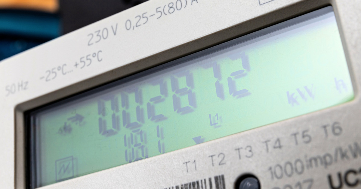 A massive replacement of electricity meters is currently underway.  Are we safe?