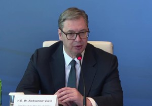 Vučić, Baku