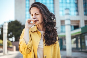 Allergiás a fűfélékre? Ezt tegye most, hogy az allergiaszezonban könnyebb legyen!