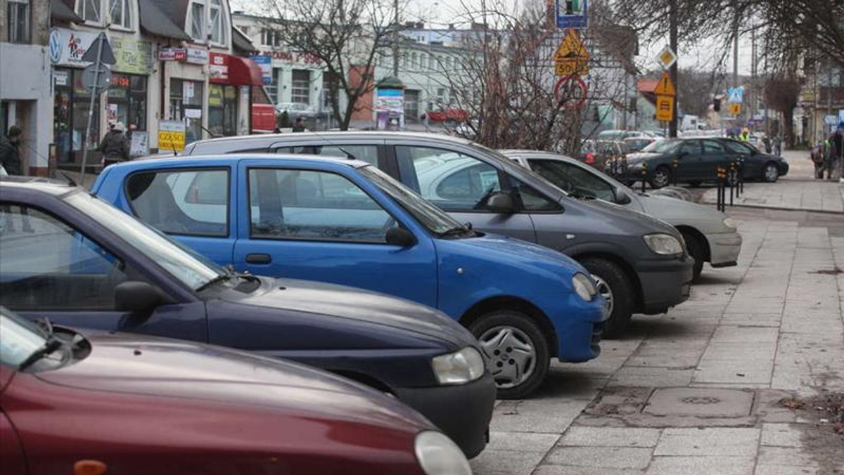 To będzie ciężki rok dla kierowców z Trójmiasta. W Gdańsku będą powiększone strefy płatnego postoju. Władze wprowadzą też drakońskie podwyżki opłat abonamentowych za parkowanie.