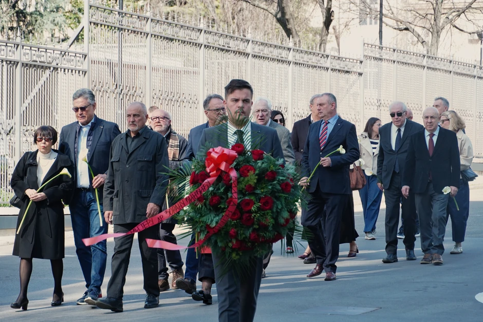 Odavanje pošte Zoranu Đinđiću