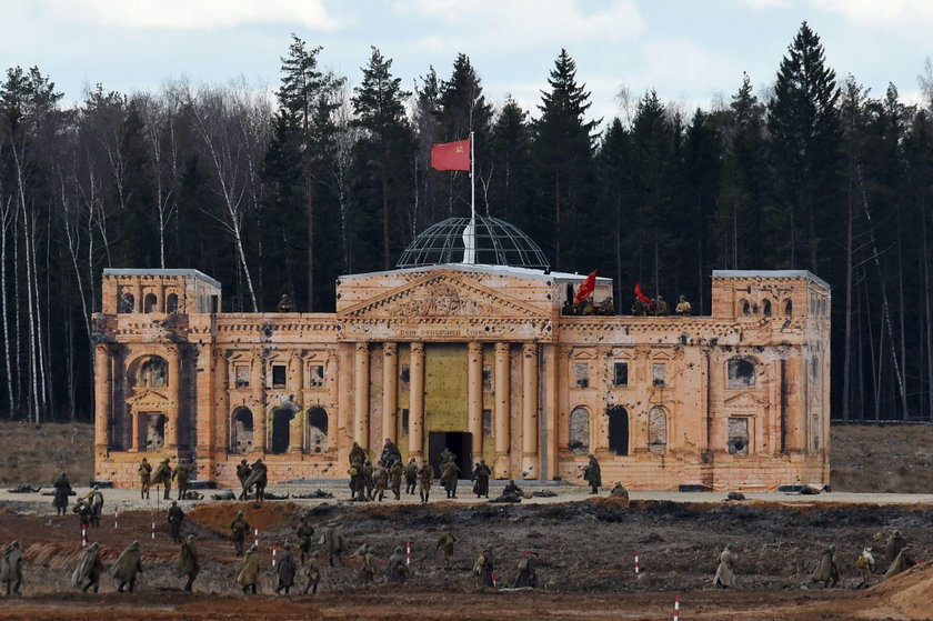 Rosjanie znów szturmują Reichstag