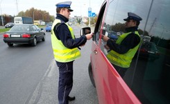 Bilans akcji 'Znicz 2016'. Od piątku na drogach zginęło 39 osób, blisko 1200 pijanych kierowców