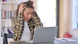 Bardzo trudny quiz z ortografii. 10/10 tylko erudyta trafi