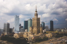 Koniec wielkiego wzrostu. Polska gospodarka w tym roku wyhamuje, EBOiR tnie prognozy
