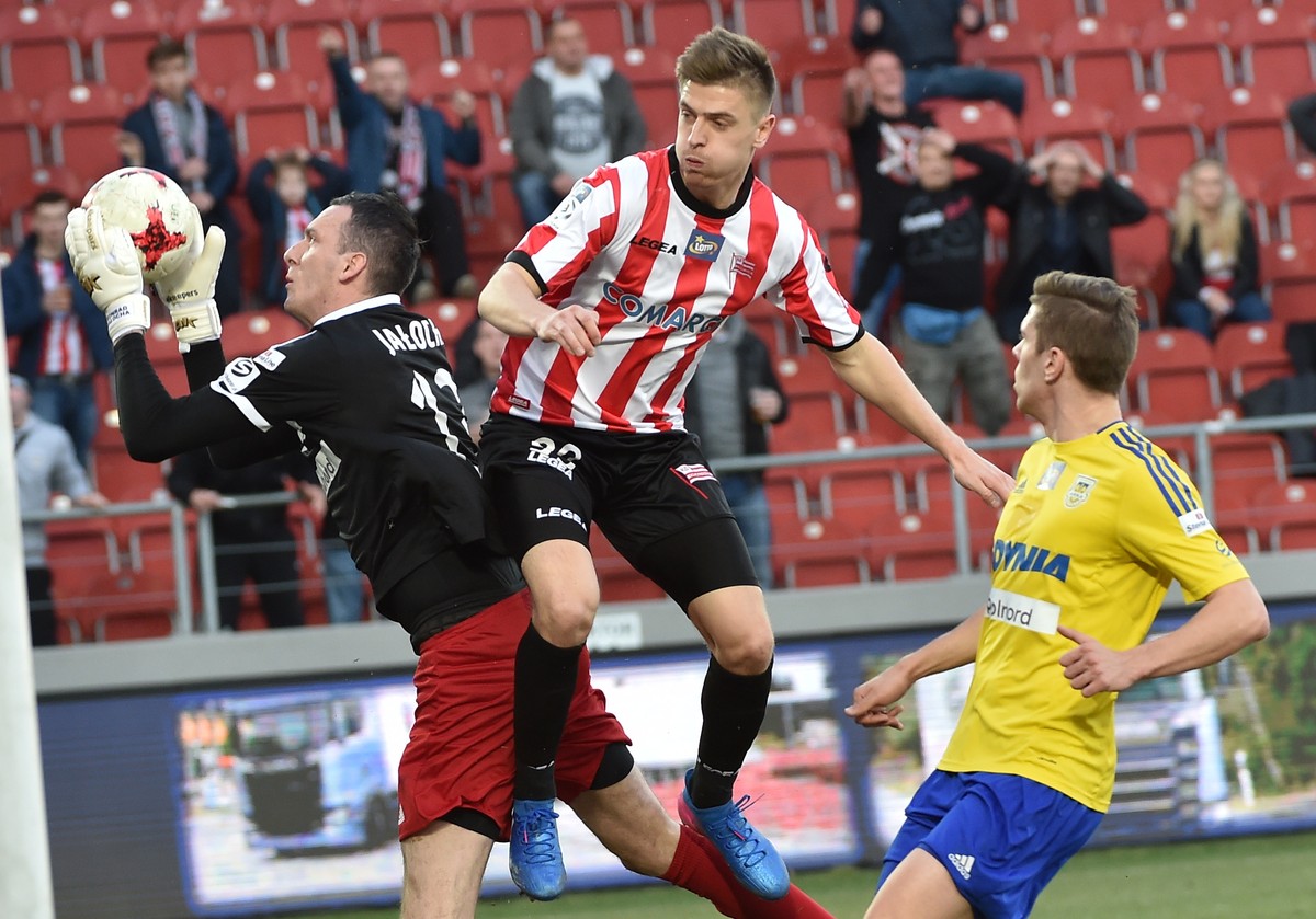 Lotto Ekstraklasa: Cracovia okradziona z gola. Sędziowie nie zauważyli, ze piłka wpadła do bramki