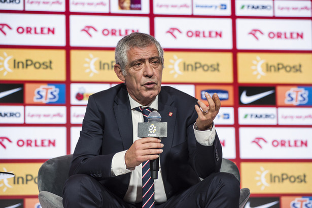 January 24, 2023, Warsaw, Mazowieckie, Poland: Fernando Santos speaks during the press conference at the PGE National Stadium. The Polish Football Association (PZPN) has officially named Fernando Santos as the new manager of Poland's national team. The 68 years Old Portuguese coach got unveiled as the new manager by Cezary Kulesza - president of the Polish FA - at a press conference held at the PGE National Stadium in Warsaw. (Credit Image: © Attila Husejnow/SOPA Images via ZUMA Press Wire)(Credit ALL Usage: FOT. ZUMA/NEWSPIX.PL POLAND ONLY !!! --- Newspix.pl *** Local Caption *** www.newspix.pl mail us: info@newspix.pl call us: 0048 022 23 22 222 --- Polish Picture Agency by Ringier Axel Springer Poland