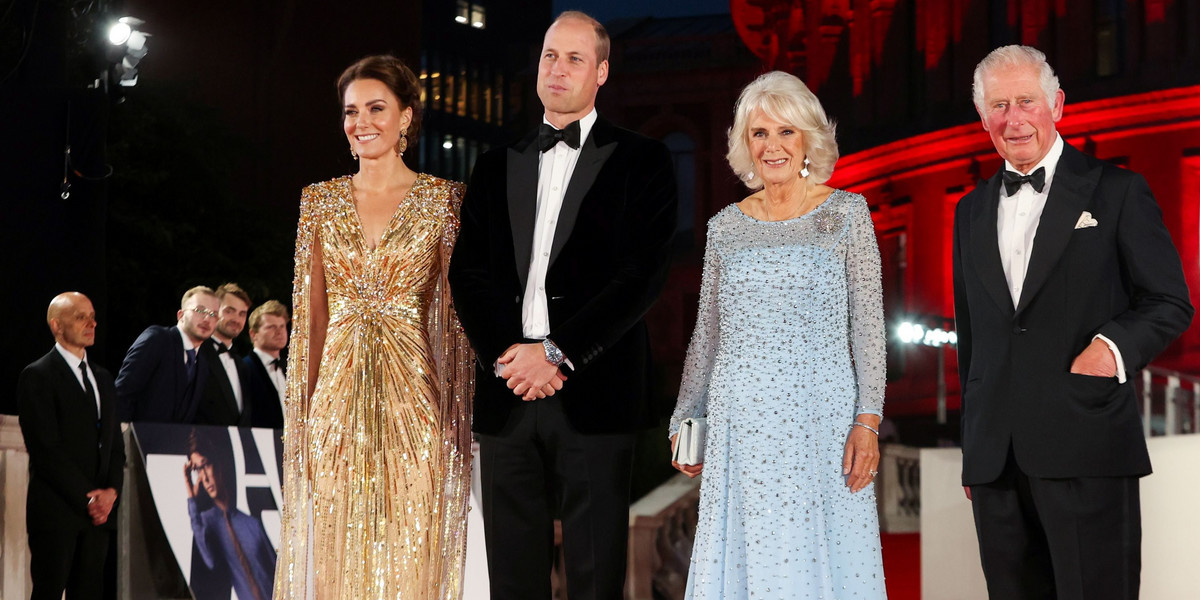 Niezwykłe przywitania Kate z księciem Karolem. Takie publiczne gesty w rodzinie królewskiej to rzadkość! 