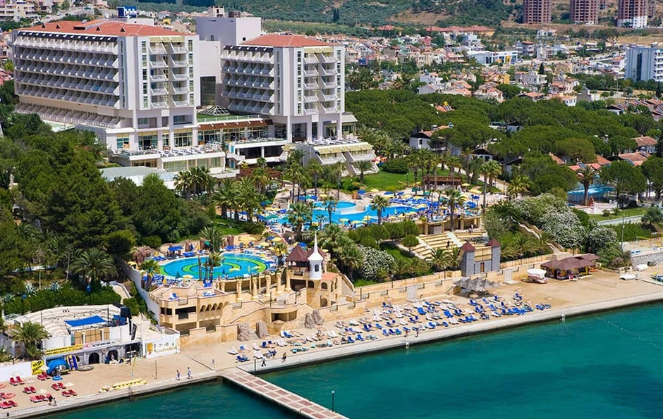 FANTASIA DELUXE HOTEL