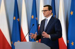 Morawiecki: Hołownia gra w orkiestrze Tuska. "Koalicja jednego aktora"