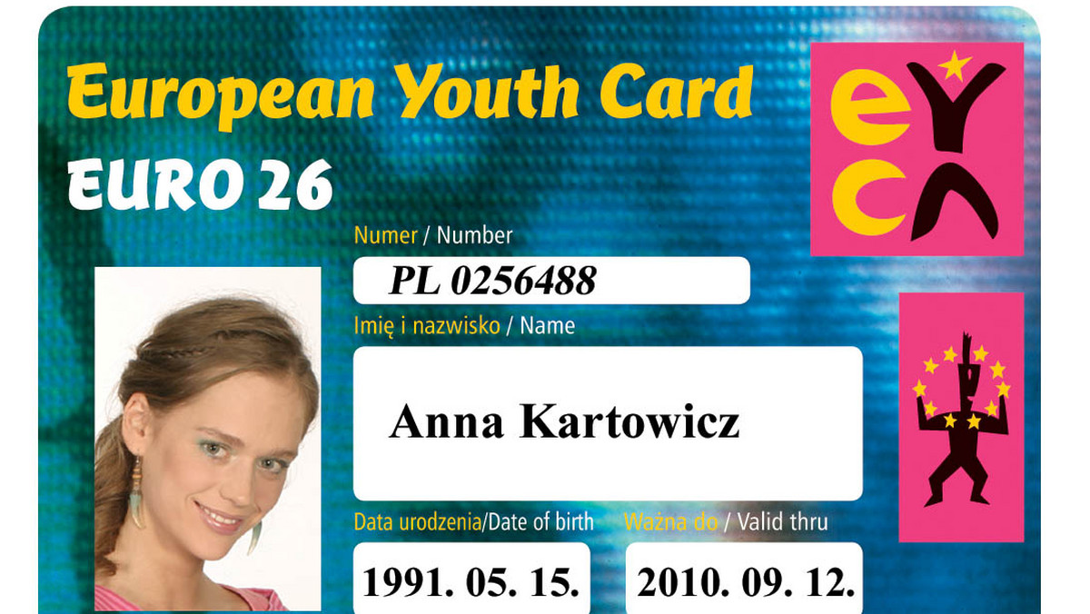 EURO&lt;26 to karta rabatowo-ubezpieczeniowa, której posiadaczem może zostać każda osoba pomiędzy 7 a 30 rokiem życia.