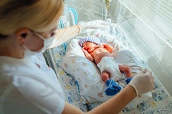 Dzień Wcześniaka 2023. Neonatolożka: Niektórzy z rodziców rosną w siłę. Nie wiem, jak to robią [ROZMOWA]
