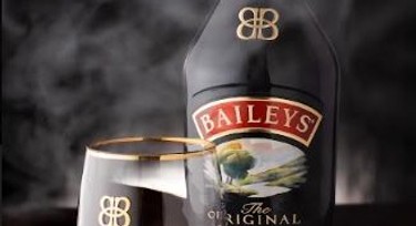 Discover 5 tips for a truly indulgent Valentines Day courtesy of Baileys