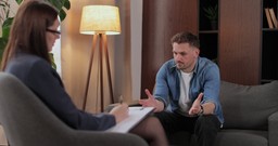 zdrowie psychiczne polaków a gospodarka: raport instytut psychologii pan pokazuje, że większą barierą niż pieniądze są przekonania